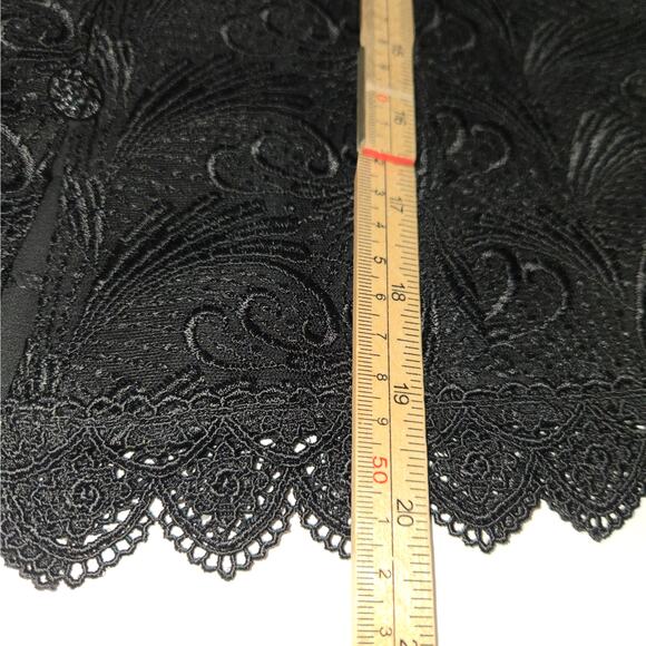 Julibone Womens Size 9 Blouse Black Neutral Career Embroidered Goth Whimsigoth - Picture 7 of 13